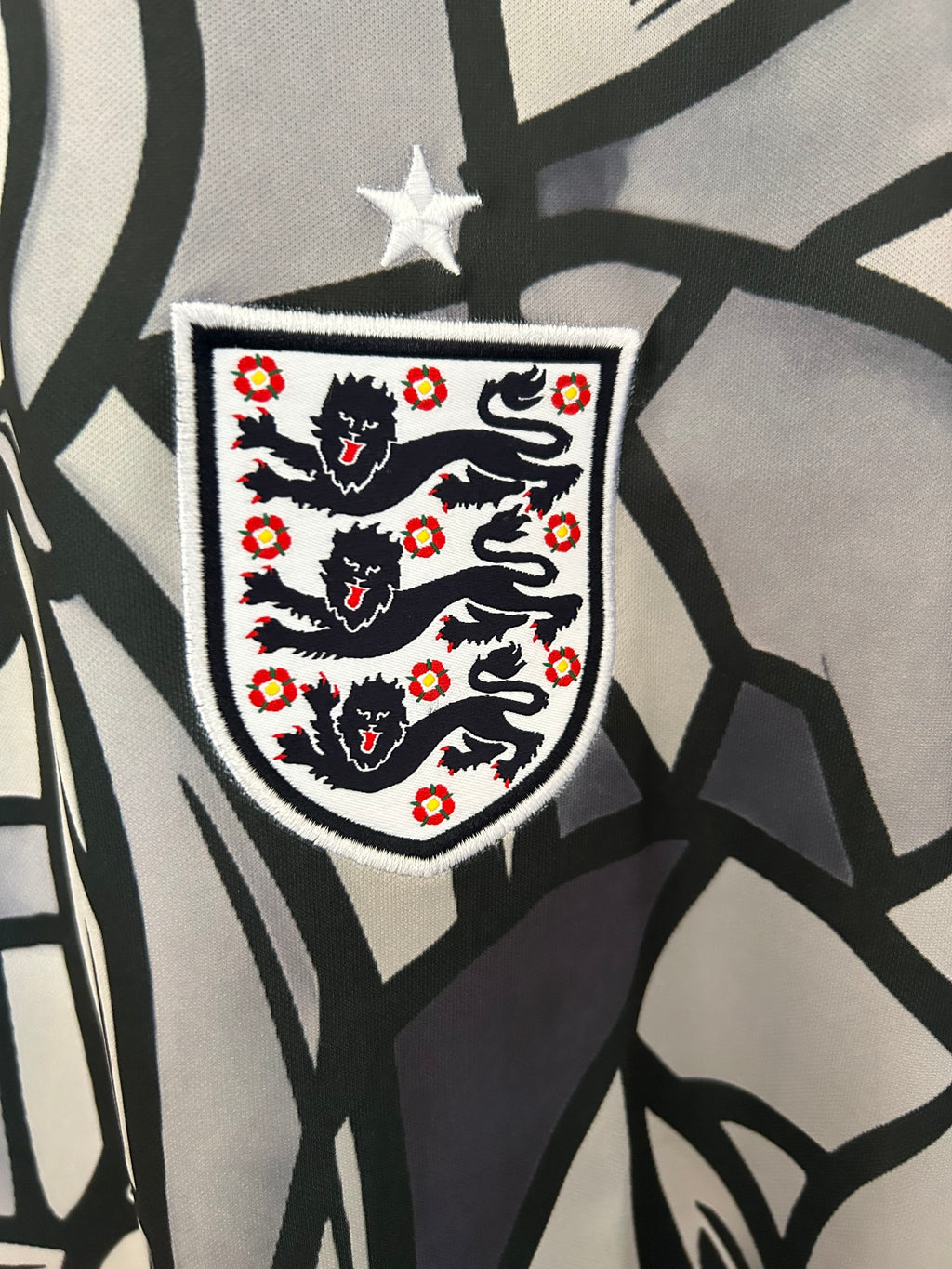 26-27 England Angel Kit