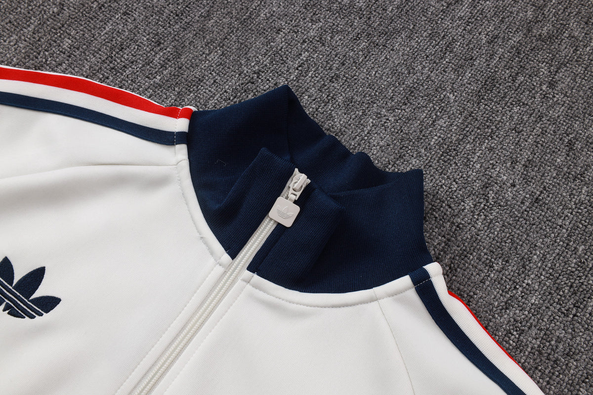Bayern Munich Classic - Full Zip Tracksuit