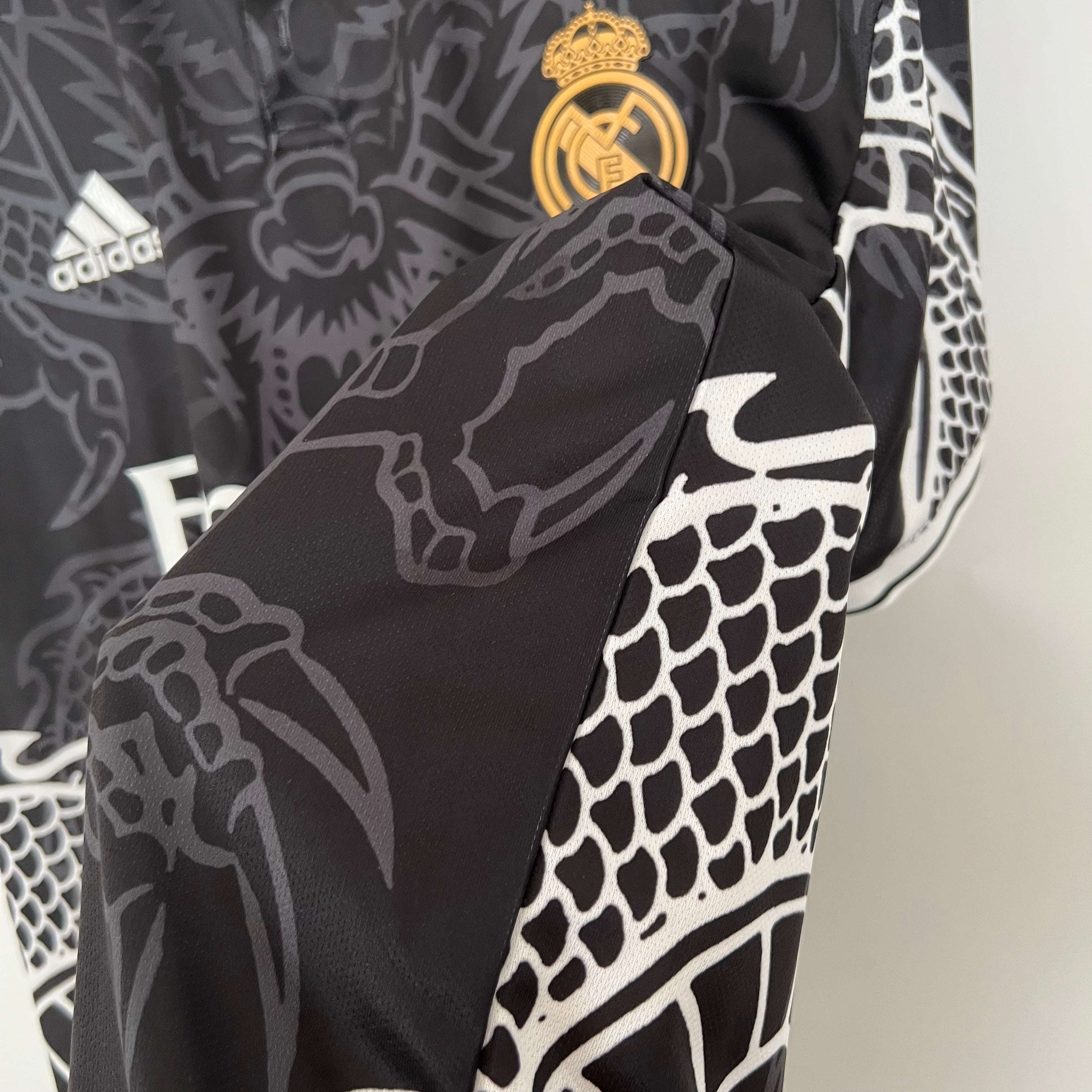 23/24 Real Madrid Black Dragon - Special Kit