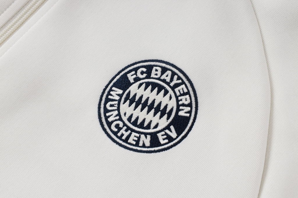 Bayern Munich Classic - Full Zip Tracksuit