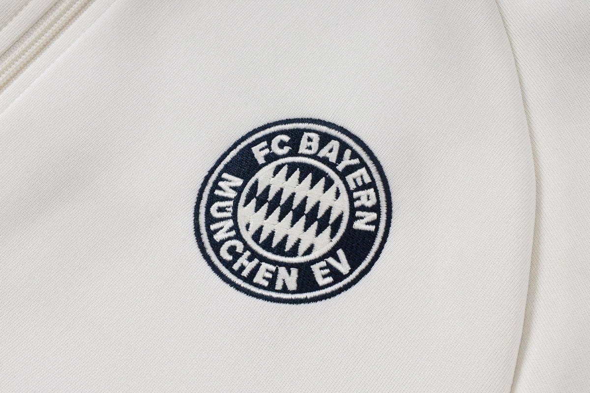 Bayern Munich Classic - Full Zip Tracksuit