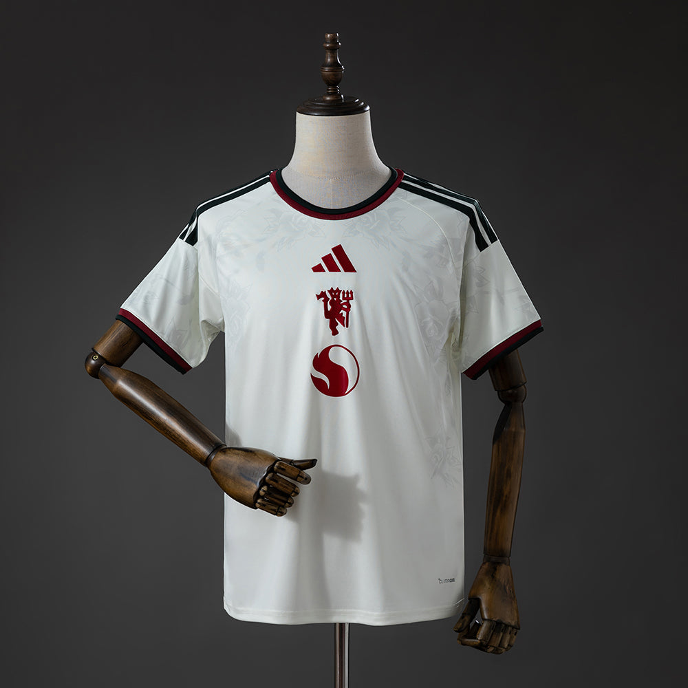 M-U 26/27 Third Away