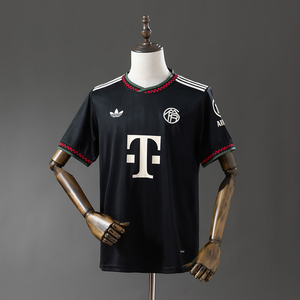 25/26 Bayern Munich third away