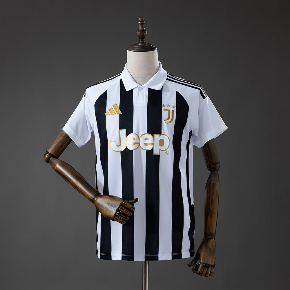 Juv 26/27 Home Kit