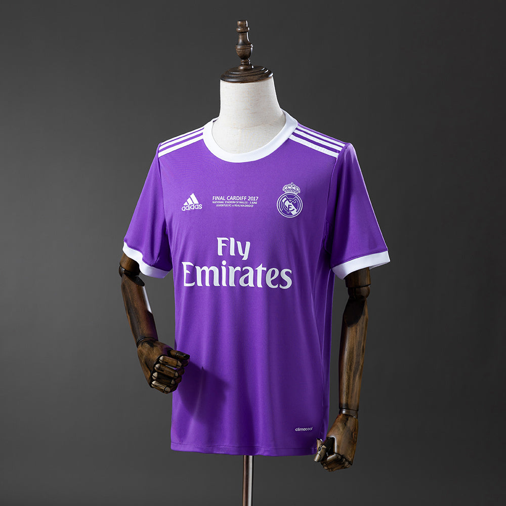 Retro Real Madrid 16/17 away