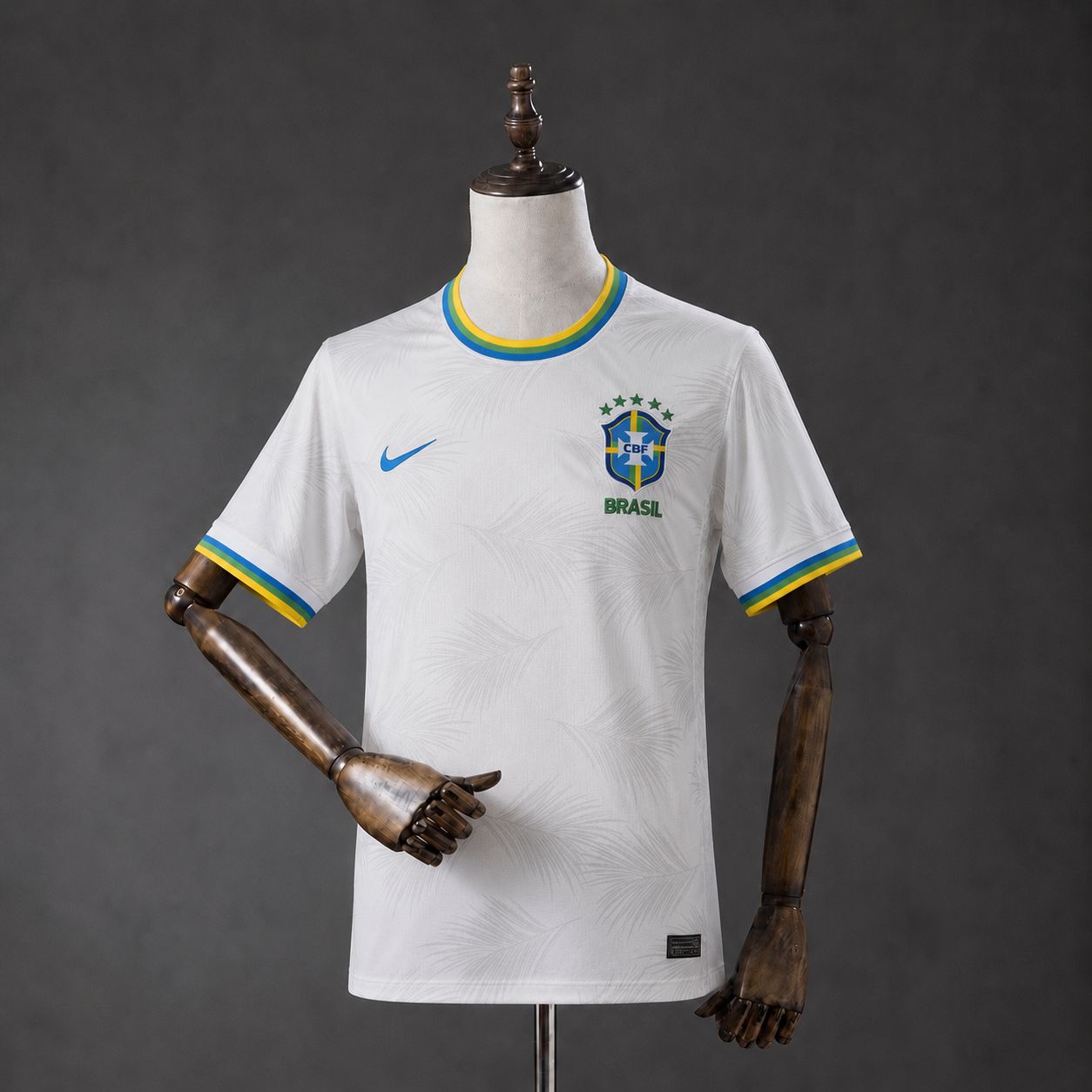 Brazil 26/27 White Plume