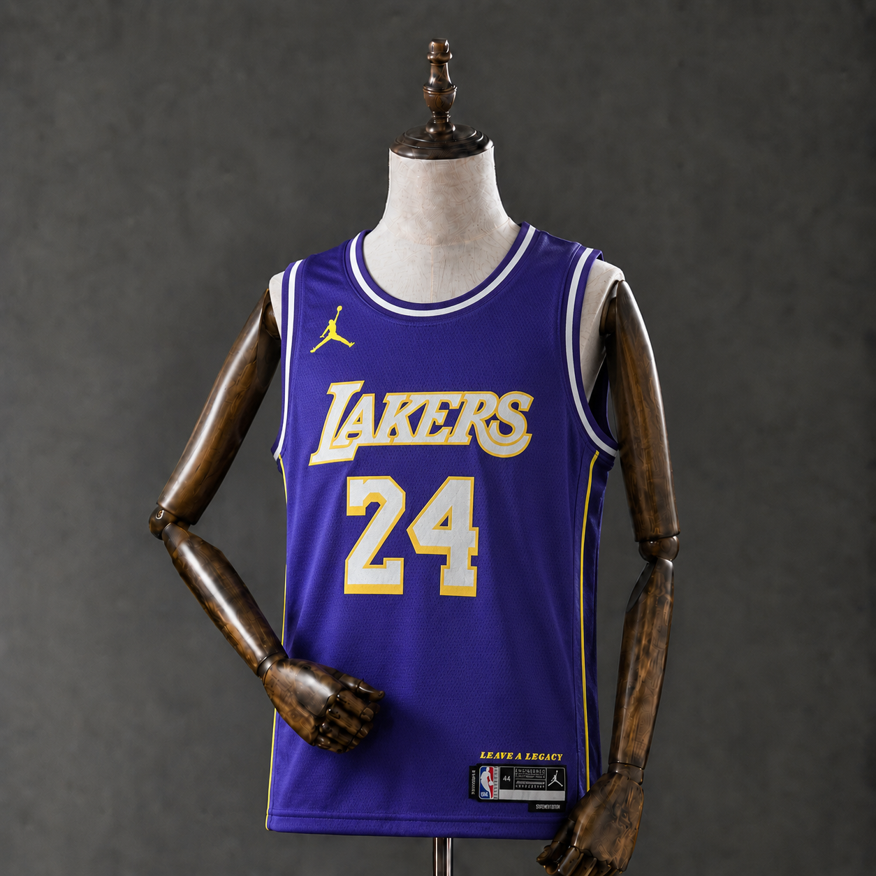 Los Angeles Lakers - Bryant 24