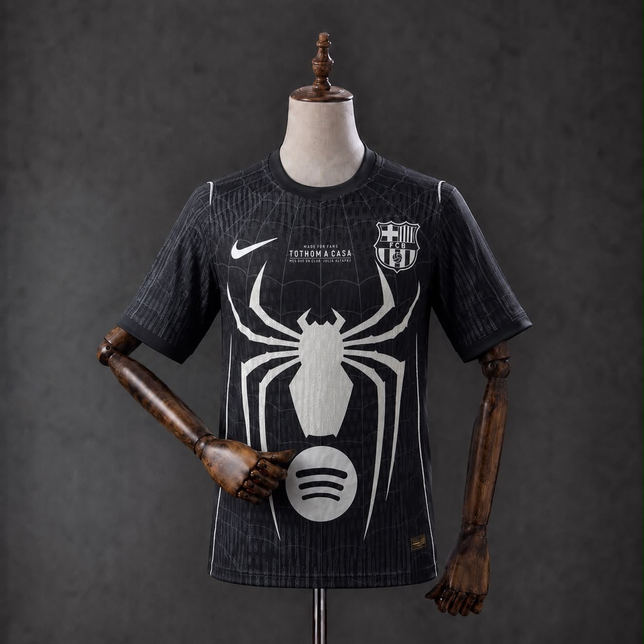26-27 Barcelona x SpiderMan Black