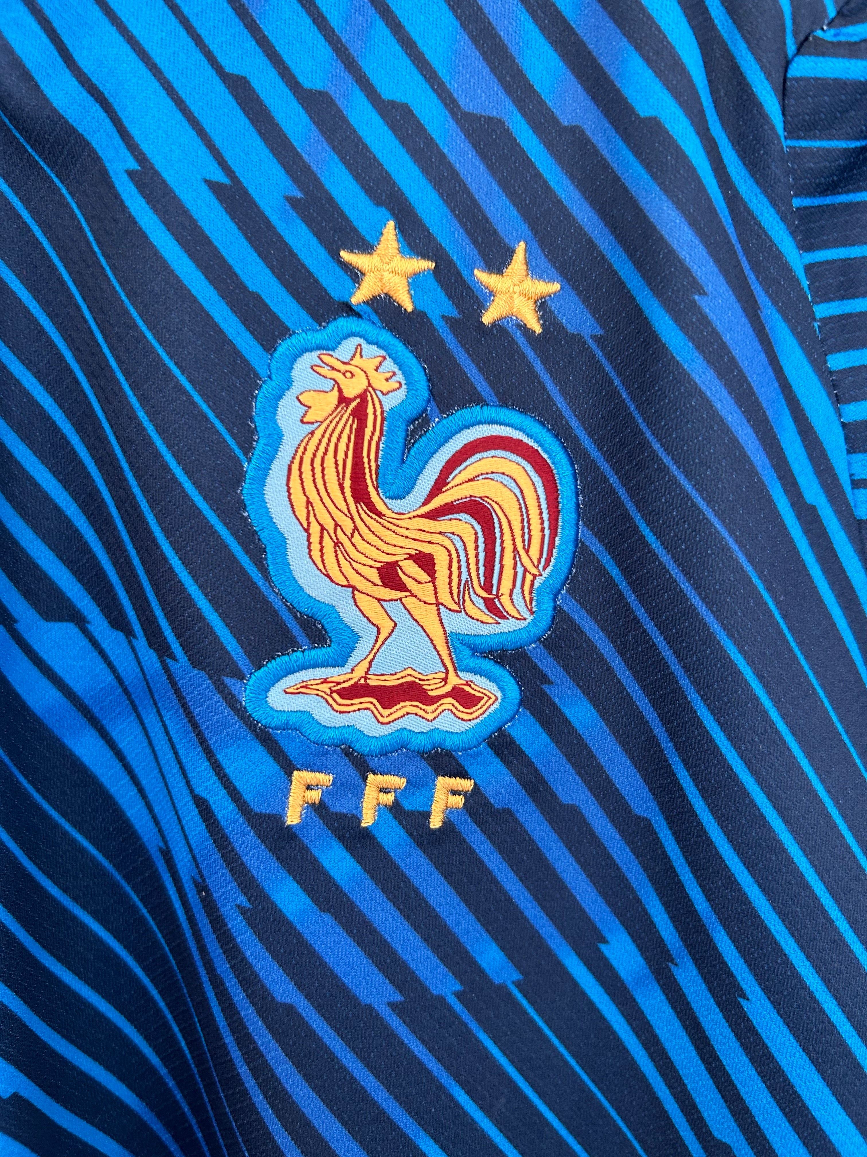 26-27 France home kit