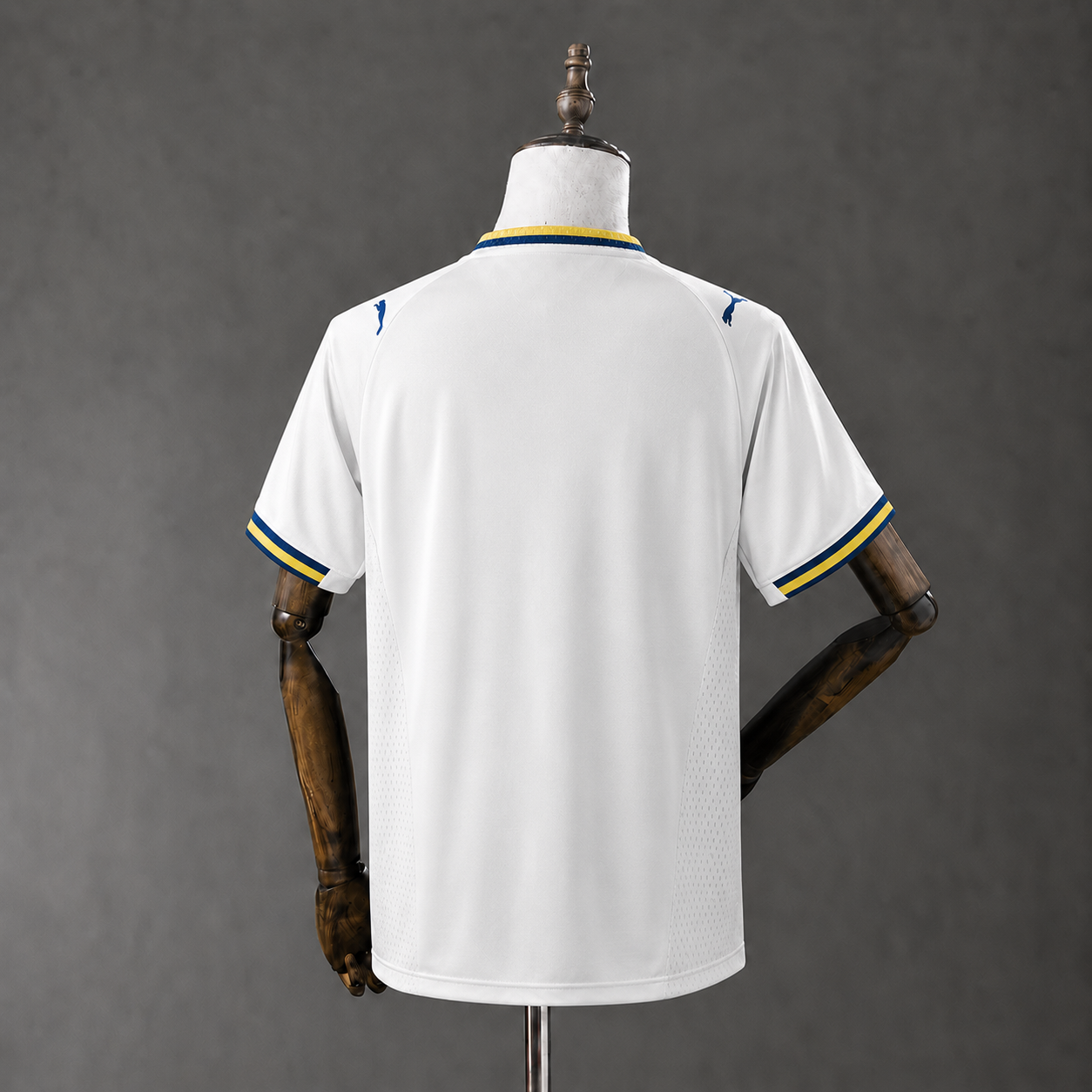 26/27 Marseille Home Kit