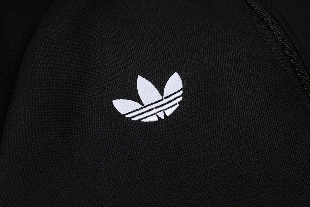 Juventus Originals - Full Zip Tracksuit