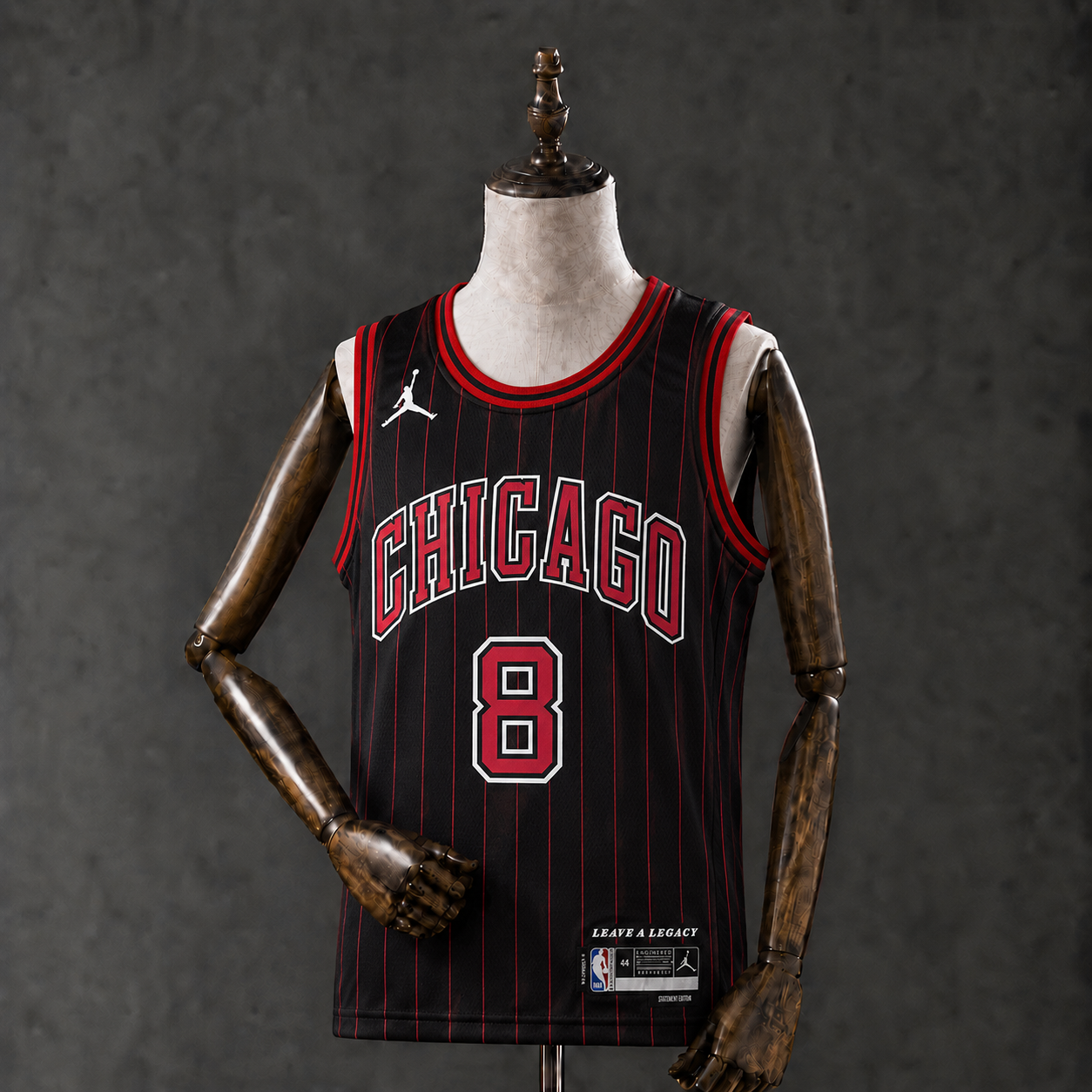 Chicago Bulls - Lavine 8