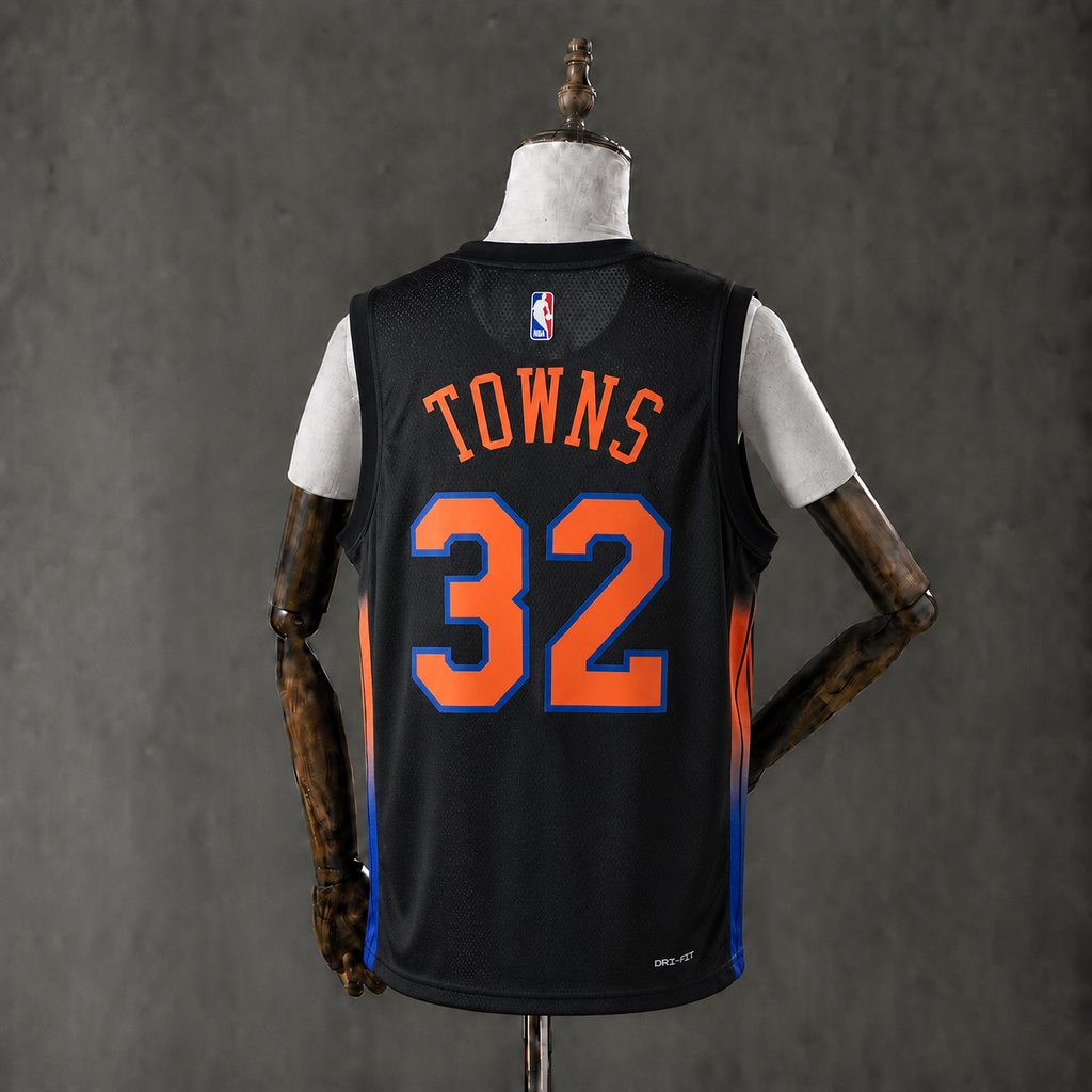 New York Knicks - Towns 32